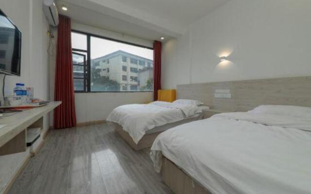 Orange Express Inn