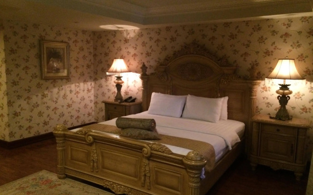 Villa Caceres Hotel