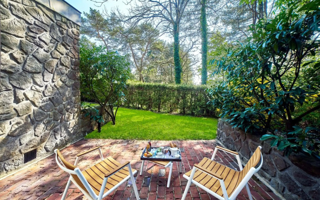 Le Manoir Hotel