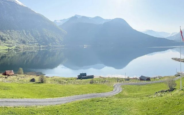 8 Person Holiday Home in Austefjorden