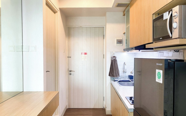 Good Deal And Homey Studio Grand Kamala Lagoon Apartment