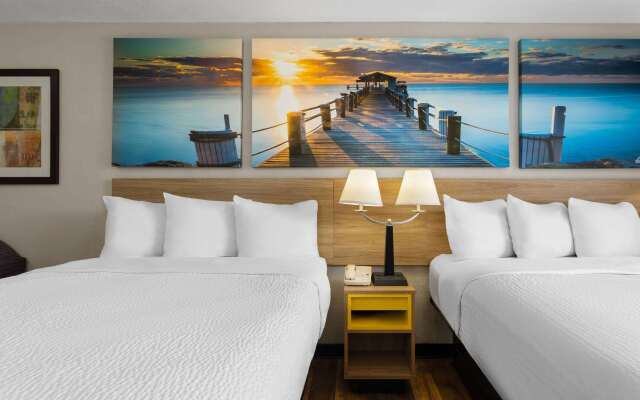 Days Inn by Wyndham St. Petersburg Central