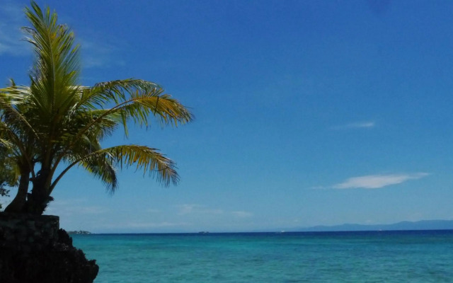 Moalboal T Breeze Coastal Resort
