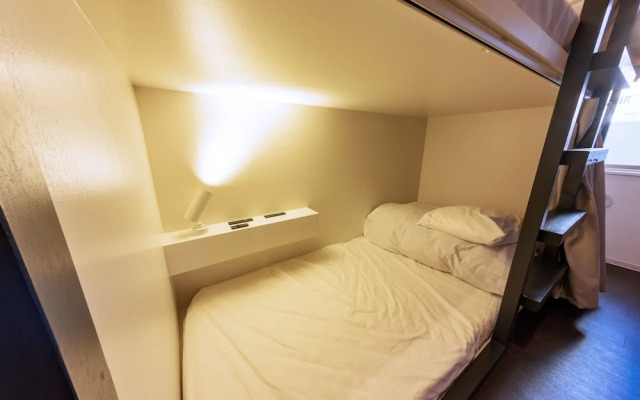 &And Hostel Minamisenju