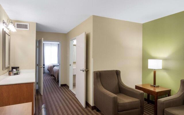 Comfort Inn & Suites Fayetteville - University Area