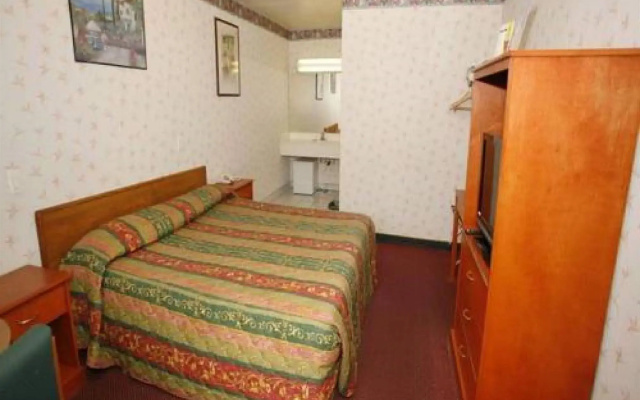 Hollywood Guest Inn