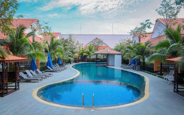 Sea Breeze Hotel & Villa