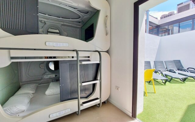 Atypicap Capsule Hostel