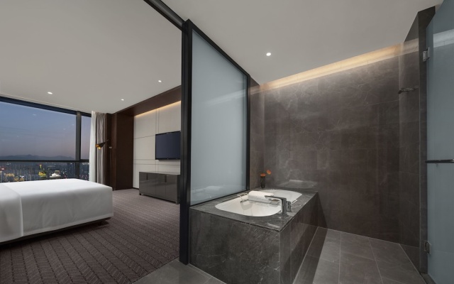 Grand New Century Hotel, Wenzhou, A Tribute Portfolio Hotel – Guest Rooms – Wenzhou