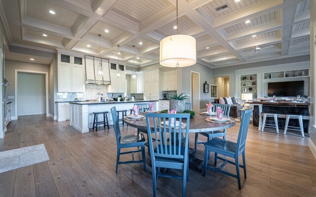 104th Mesa 5 Bedroom Home by RedAwning