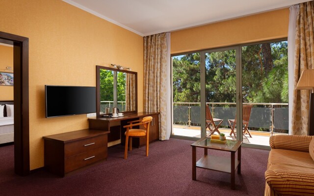 "Приморье" Grand Resort Hotel