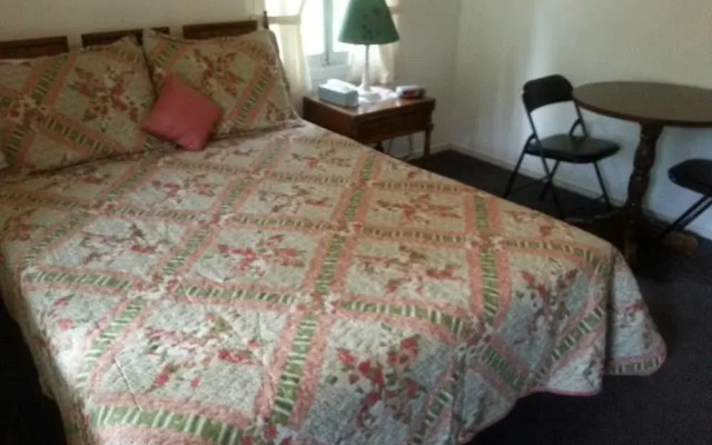 Sanfar Resort & Restaurant