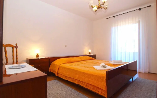 Apartment 1382
