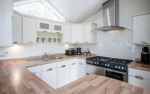 Manor 5 Lodge - 2 Bedroom Lodge - Pendine