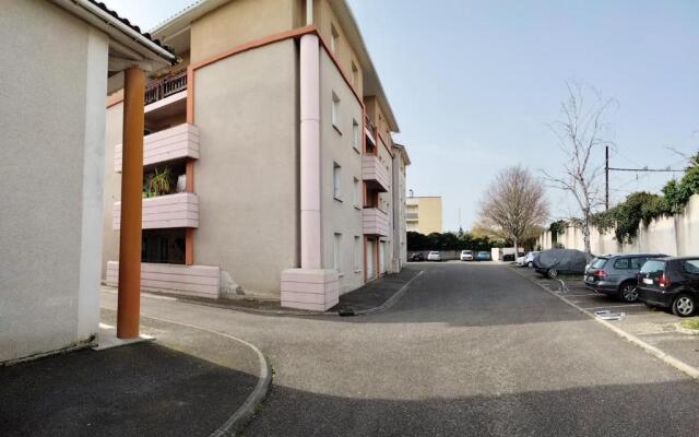 Grand T3 avec clim, parking et terrasse privative - Agen