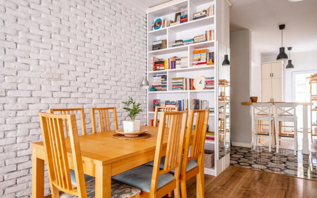 Central Flat in the Heart of Kadikoy