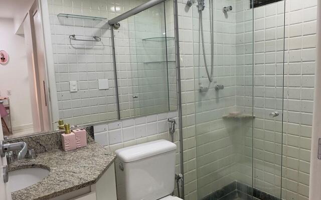 Flat Rosa encantador vista lago