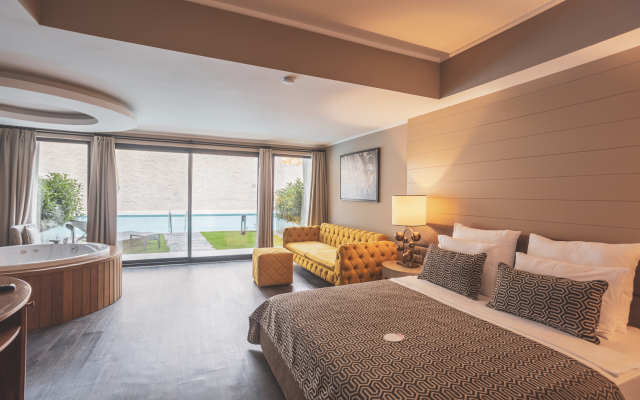 Orka Cove Hotel Penthouse & Suites - Adults Only