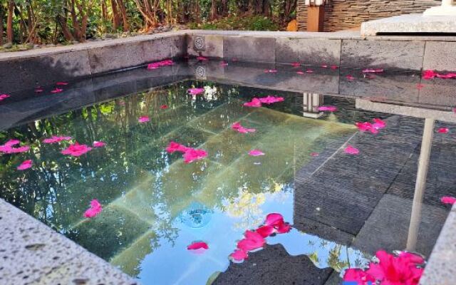 Nanhua Xingyang Garden Hotel