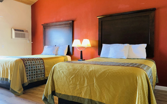 Rodeway Inn Fallbrook Downtown