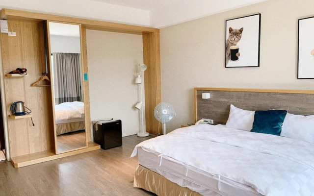 Yujing Warm Breezewarm x Sunny Sky Homestay