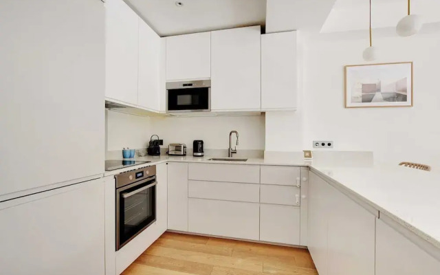 Passy / Eiffel Tower - Amazing 2BR With Garden
