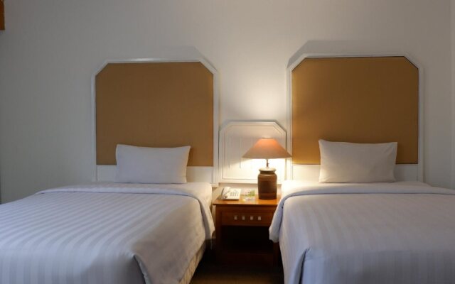 Arnava Hotel Senen
