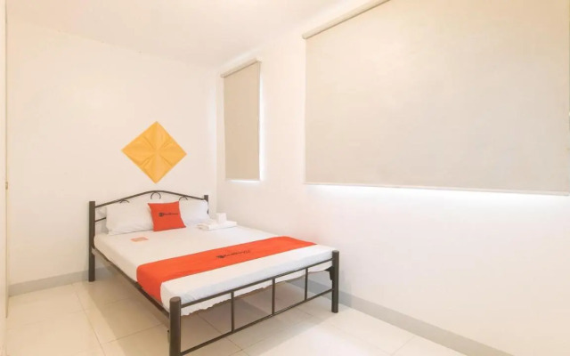 RedDoorz @ The Vjour Hotel Makati