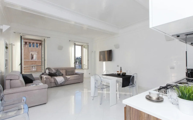 Rental In Rome Piazza Venezia View Luxury Apartments