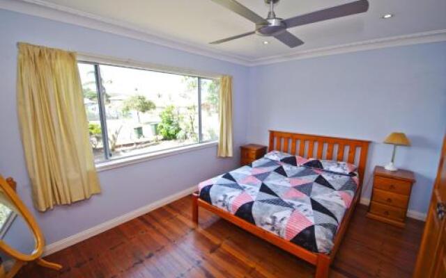 Billy's on Main, 44 Main Street