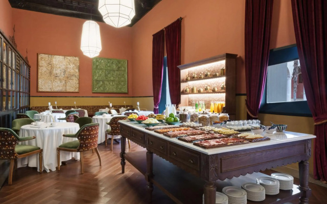 Hotel Palacio de Santa Paula, Autograph Collection