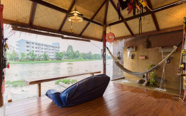 MyHouse Riverside & Pool Villa Near Old Town