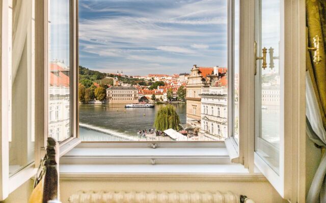 Charles Bridge Palace