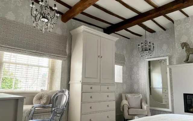 Old Daltongate House