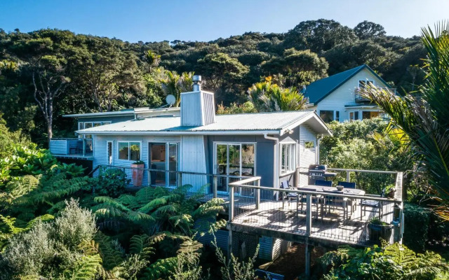 The Fat Pigeon - Omiha Holiday Home