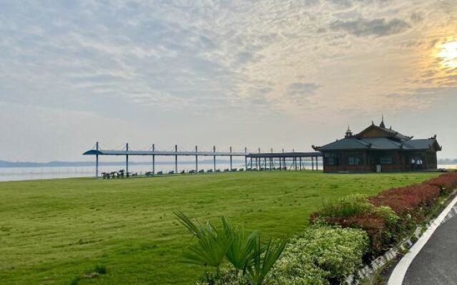 Dragon Bay Peninsula Resort Liangzi Lake Wuhan