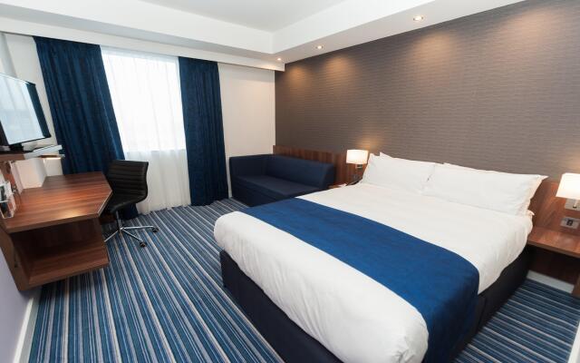 Holiday Inn Express Aberdeen Airport, an IHG Hotel