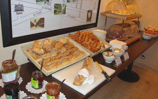 Отель Pax Opera