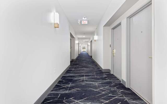 Comfort Suites Lombard - Addison