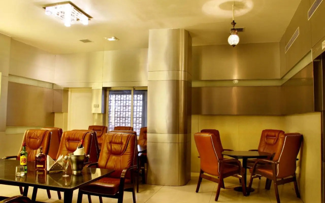 Hotel DSF GRand PLazas