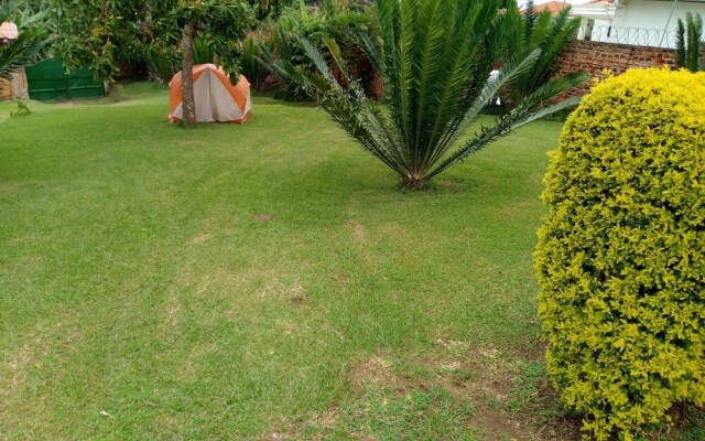 Maasai Backpackers Home