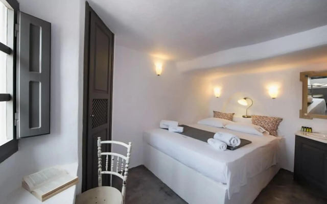 Theodora Suites - Adults Only