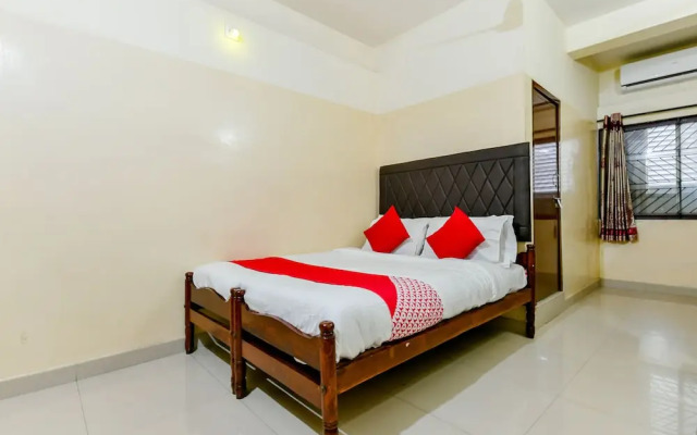 Oyo 23115 Hotel Saravana
