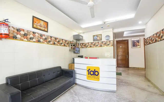 Fabhotel Small Town