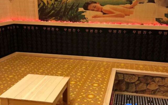 Kyriad Marvelous Hotel (Changning Zhongyin Times Plaza)