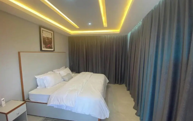 Home Xperience Luxury Apartments