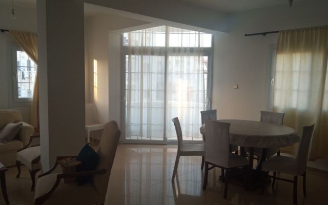 Remarkable 2-bed Apartment in a Great Area Nicosia