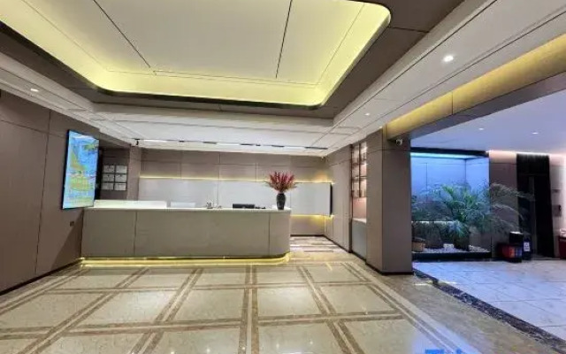 Sunshine 100 Hotel (Jilin Xi'an Road Linjiangmen Square)