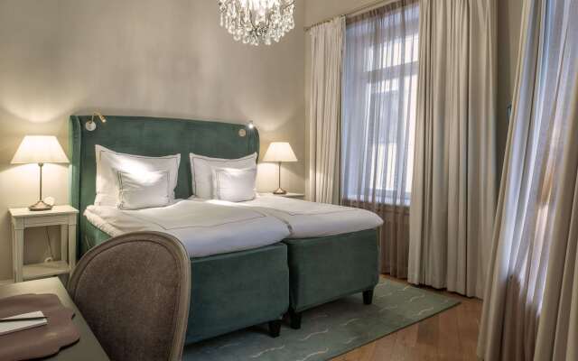The Sparrow Hotel