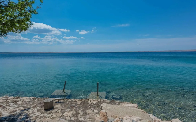 Exotic Holiday Home in Tribanj-Krušćica near Sea